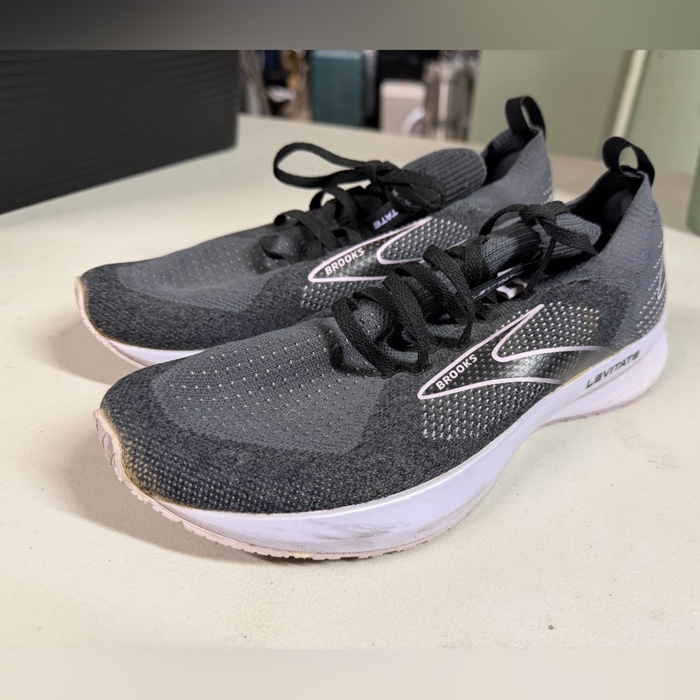 Brooks Charcoal and lavender  Running Shoes women’s size 8 Levitate